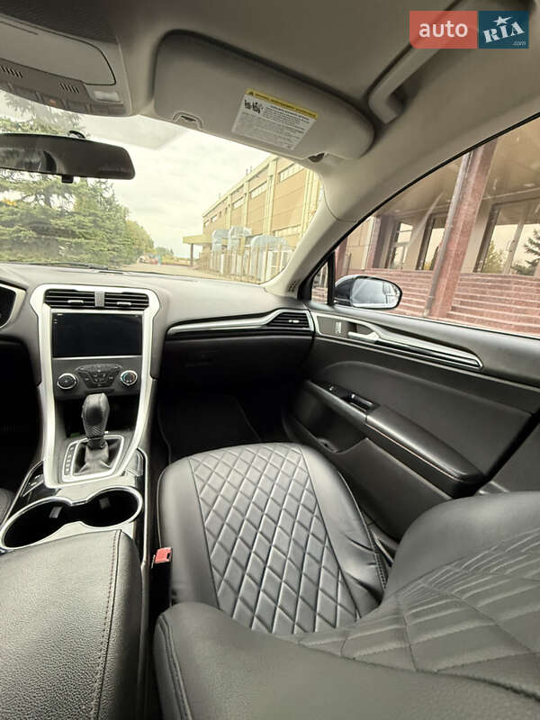Седан Ford Fusion 2015 в Киеве