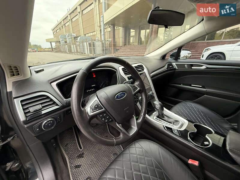 Седан Ford Fusion 2015 в Киеве
