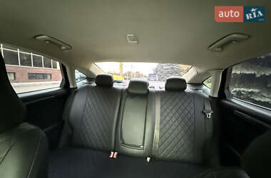 Седан Ford Fusion 2015 в 