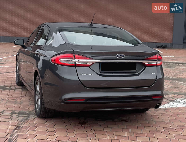 Седан Ford Fusion 2017 в Одесі