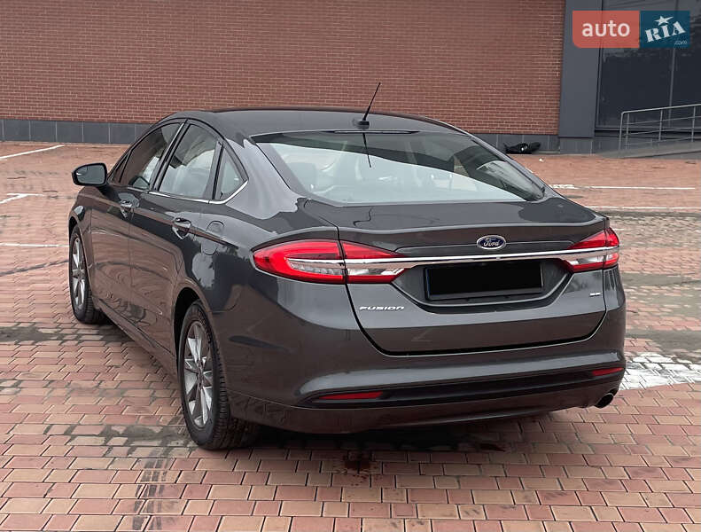 Седан Ford Fusion 2017 в Одесі