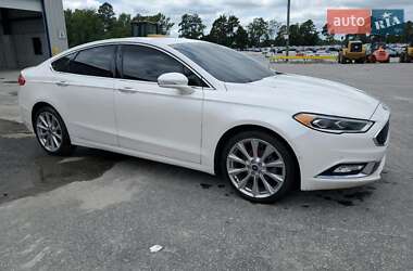 Седан Ford Fusion 2017 в 