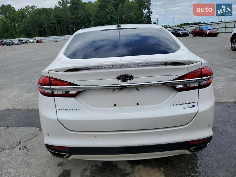 Седан Ford Fusion 2017 в Луцьку