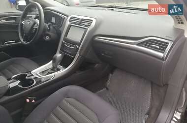 Седан Ford Fusion 2014 в 