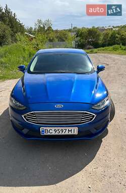 Седан Ford Fusion 2018 в 