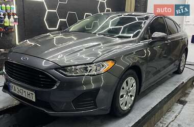 Ford Fusion 2020