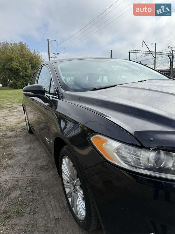 Седан Ford Fusion 2014 в Киеве