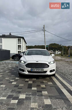 Седан Ford Fusion 2014 в 