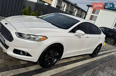 Седан Ford Fusion 2014 в 
