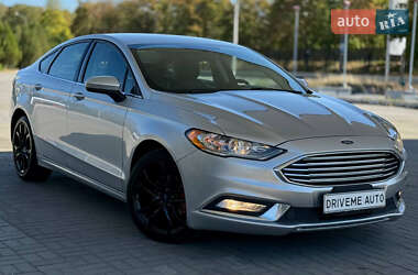 Седан Ford Fusion 2017 в 