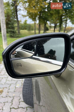 Седан Ford Fusion 2012 в 