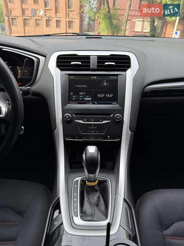 Седан Ford Fusion 2014 в Дніпрі