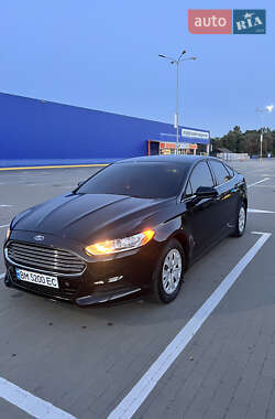 Седан Ford Fusion 2013 в 