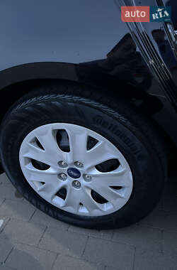 Седан Ford Fusion 2013 в 