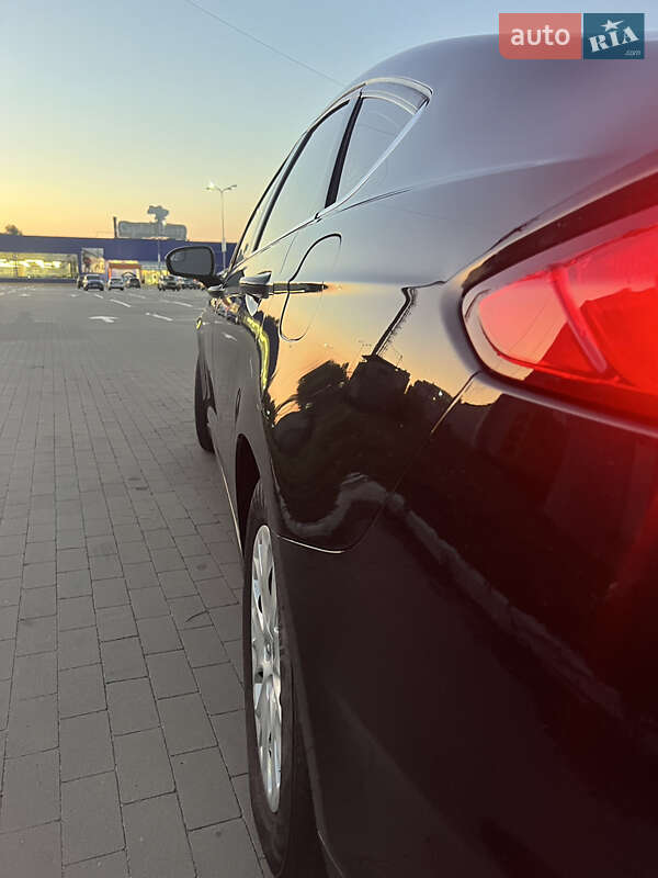 Седан Ford Fusion 2013 в Сумах