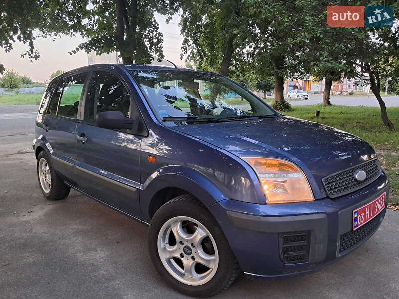 Хэтчбек Ford Fusion 2006 в Прилуках