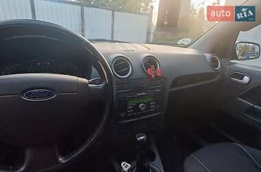 Хэтчбек Ford Fusion 2006 в 