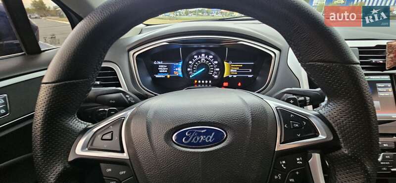 Седан Ford Fusion 2015 в Києві