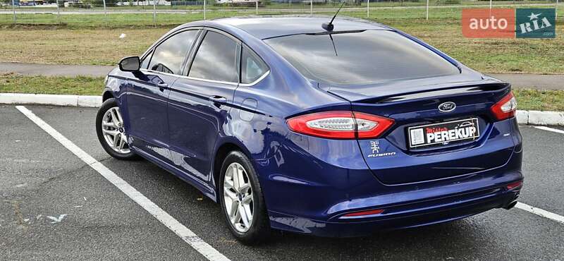 Седан Ford Fusion 2015 в Києві