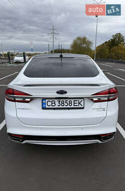 Седан Ford Fusion 2018 в 