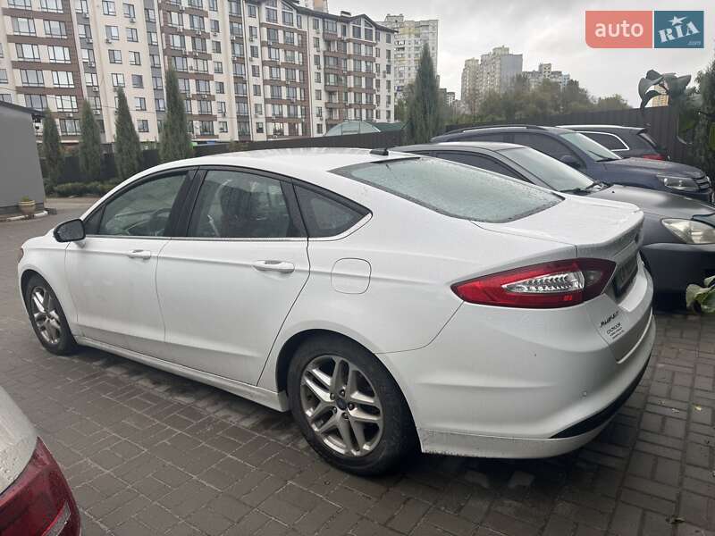 Седан Ford Fusion 2013 в Киеве