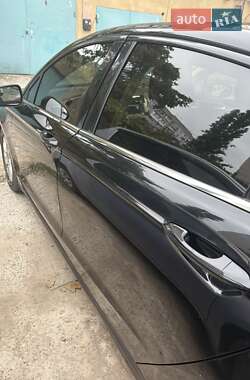 Седан Ford Fusion 2015 в 