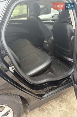 Седан Ford Fusion 2015 в 