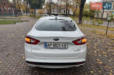 Седан Ford Fusion 2013 в  фото 6 Седан Ford Fusion 2013 в