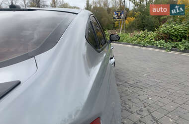 Седан Ford Fusion 2013 в 