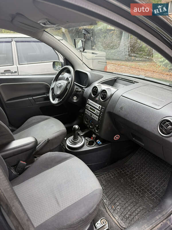 Хетчбек Ford Fusion 2003 в Одесі
