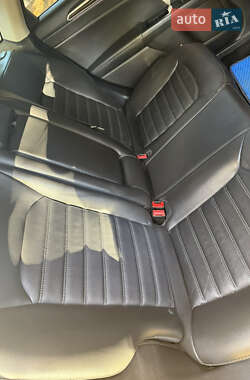 Седан Ford Fusion 2016 в 