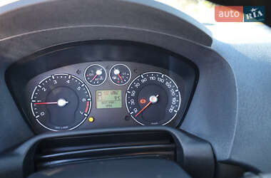 Хетчбек Ford Fusion 2010 в  фото 23 Хетчбек Ford Fusion 2010 в
