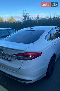 Седан Ford Fusion 2017 в 