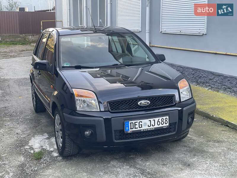 Хэтчбек Ford Fusion 2008 в Виннице