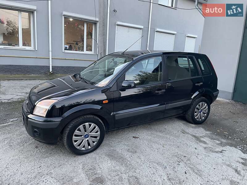 Хэтчбек Ford Fusion 2008 в Виннице