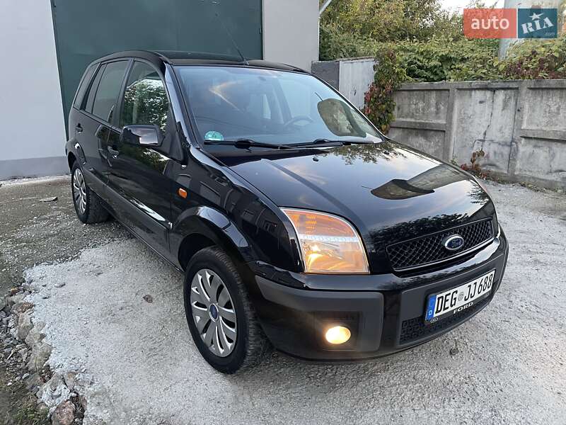Хэтчбек Ford Fusion 2008 в Виннице