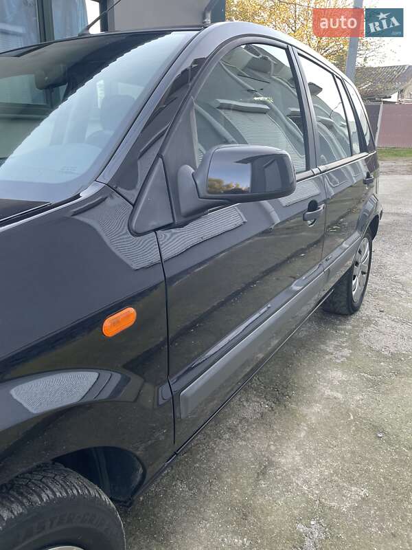 Хэтчбек Ford Fusion 2008 в Виннице