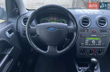 Хетчбек Ford Fusion 2008 в 
