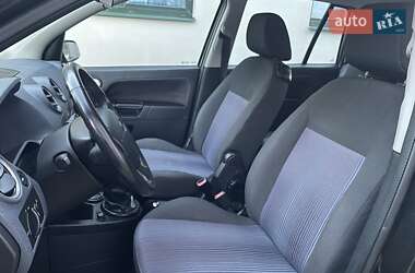 Хетчбек Ford Fusion 2008 в 