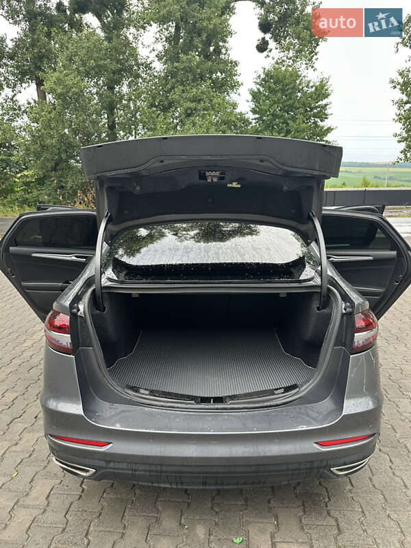 Седан Ford Fusion 2019 в Хмельницком