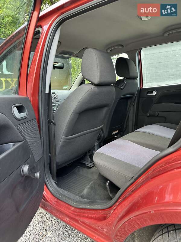 Хэтчбек Ford Fusion 2009 в Городке фото 4 Хэтчбек Ford Fusion 2009 в Городке