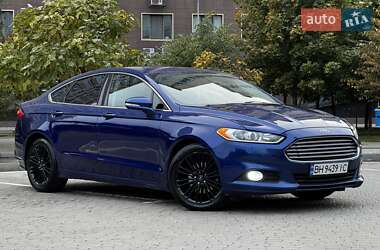 Седан Ford Fusion 2014 в  фото 3 Седан Ford Fusion 2014 в