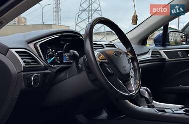 Седан Ford Fusion 2014 в  фото 17 Седан Ford Fusion 2014 в