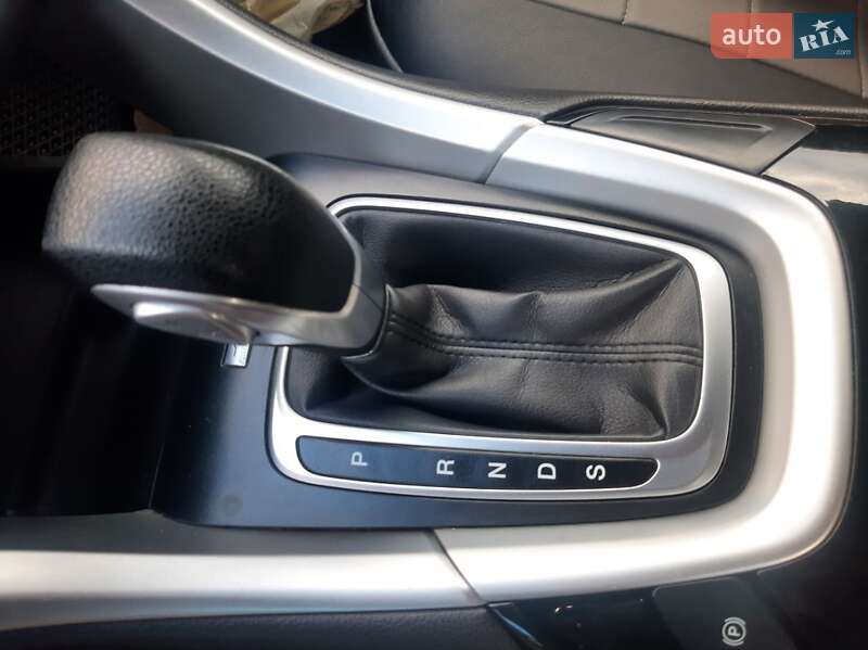 Седан Ford Fusion 2014 в Києві