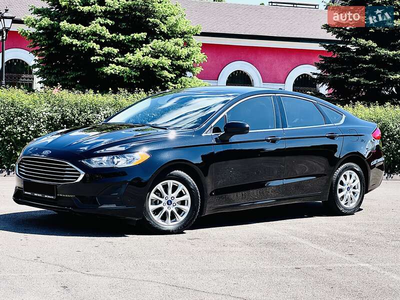 Седан Ford Fusion 2020 в Днепре