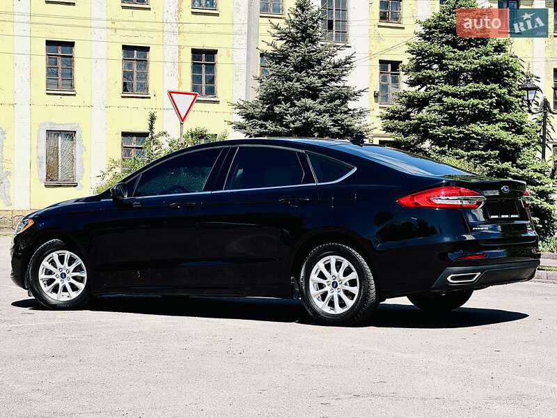 Седан Ford Fusion 2020 в Днепре