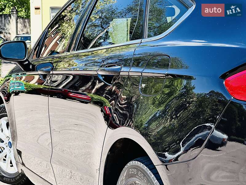 Седан Ford Fusion 2020 в Днепре