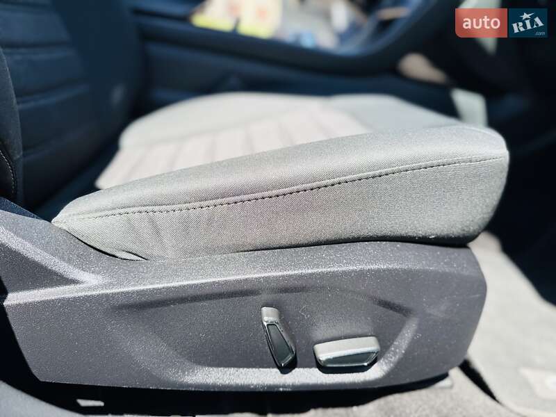 Седан Ford Fusion 2020 в Днепре