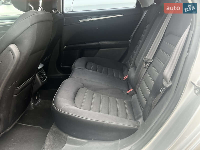 Седан Ford Fusion 2012 в Києві