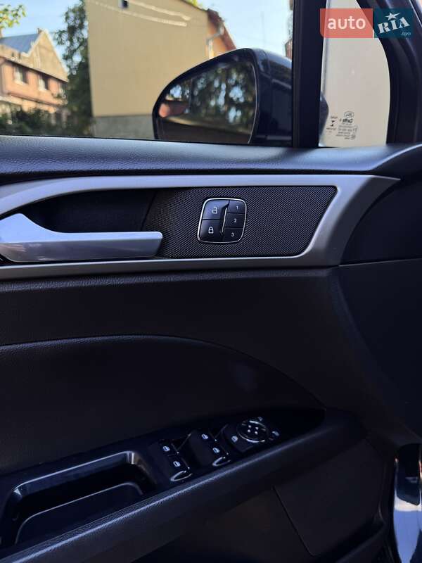 Седан Ford Fusion 2013 в Черновцах фото 10 Седан Ford Fusion 2013 в Черновцах